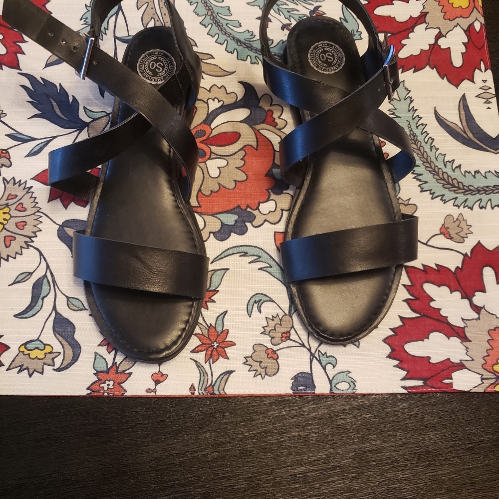 Black sandals